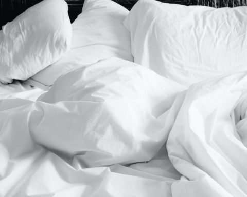 white bed comforter
